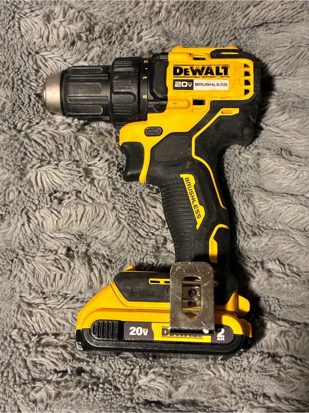 DEWALT 20V Brushless Cordless Drill - Yellow & Black